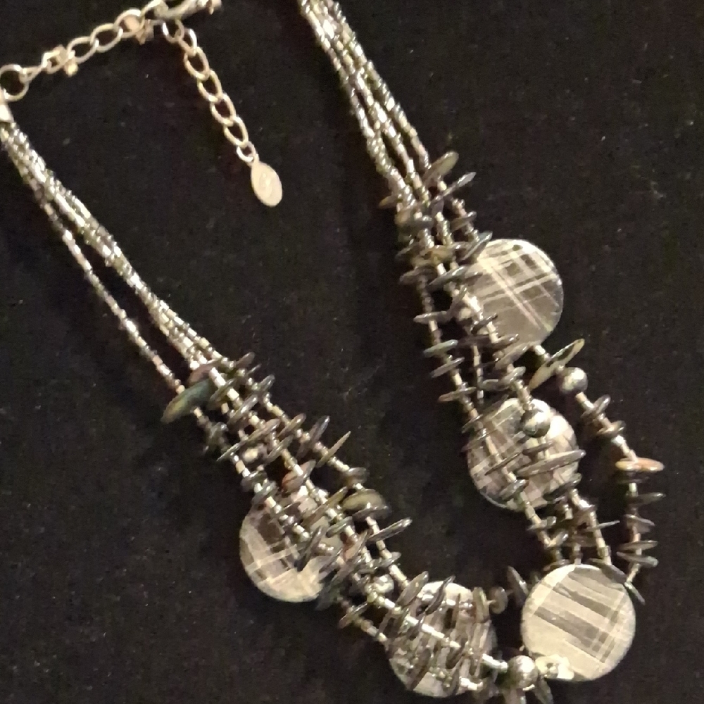 Cg Stone And Shell Silver Layered Necklace with Crystal Beads